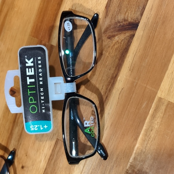 NWT Optitek +1.25 Hi-Tech readers - Picture 6 of 9